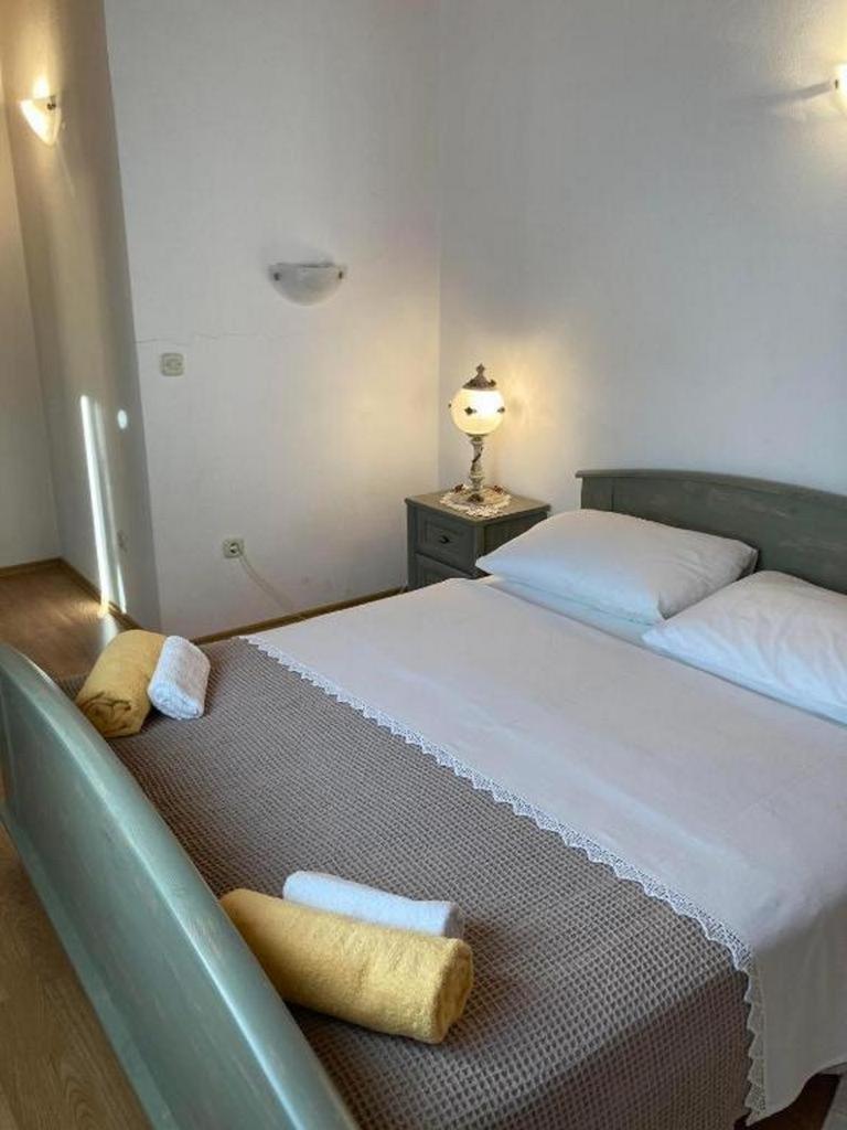 Apartments By The Sea Milna, Vis - 8896 Room photo